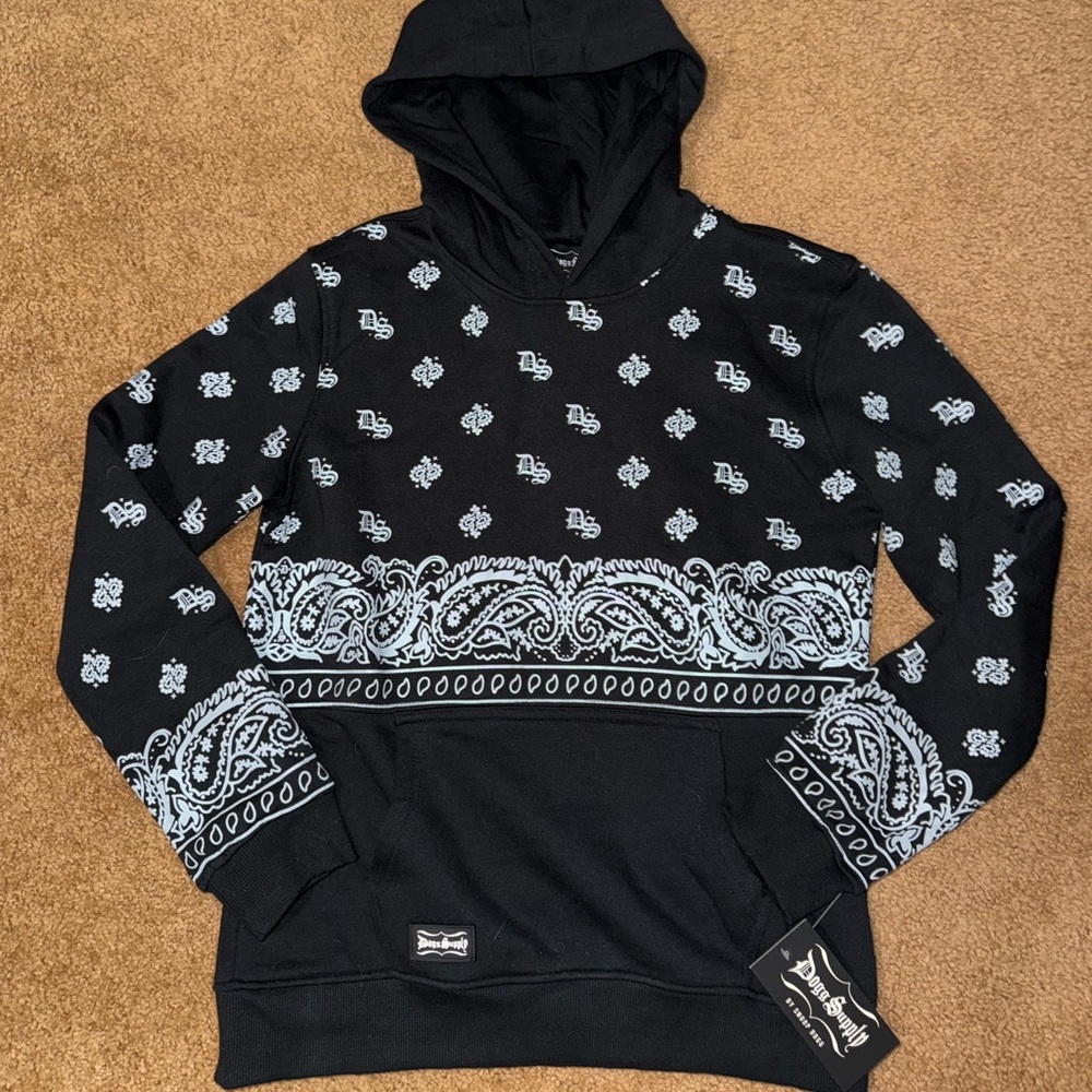3 clothing items for $20 Snoop dogg supply sweater